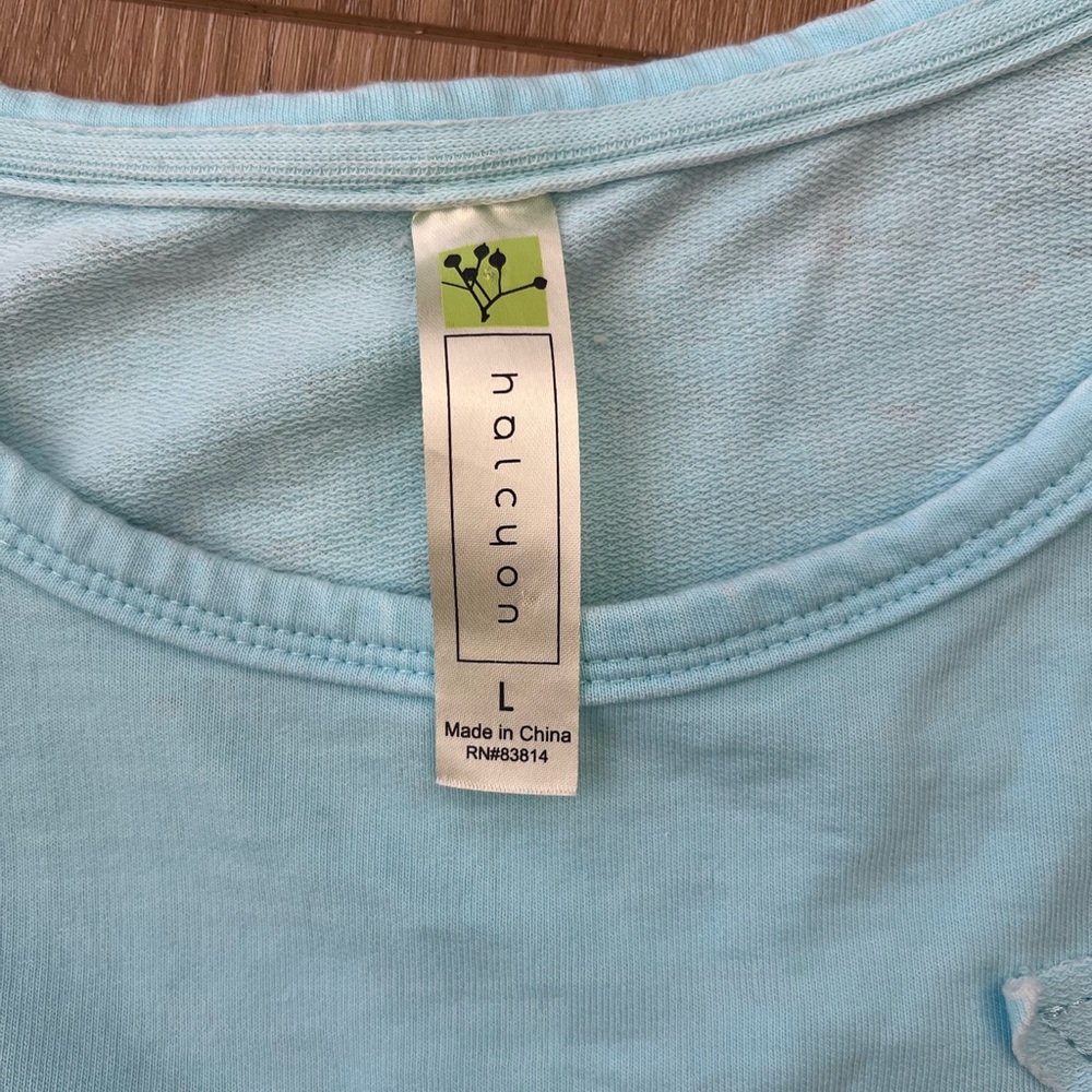 HALCYON Oversized Star Short Sleeve Top EUC - Picture 5 of 6